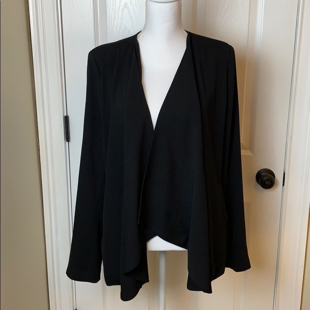 Versatile black blazer/jacket.